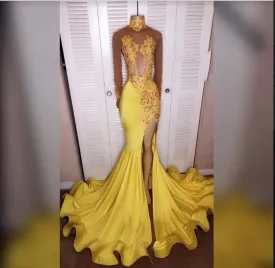 2025 Junoesque Yellow Split Mermaid/Trumpet Long Sleeve Satin Prom Dresses