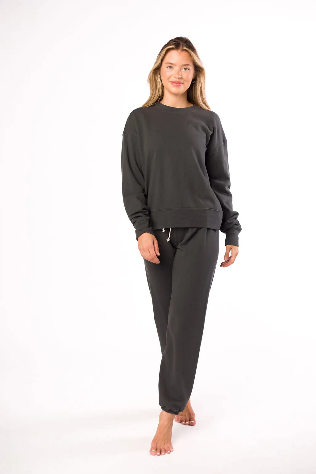 Raelynn 100% Organic Cotton Pullover and Jogger Set in Washed Black